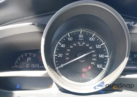 2018 Mazda Mazda3 Sport z USA, uszkodzony, nr VIN 3MZBN1U70JM175528